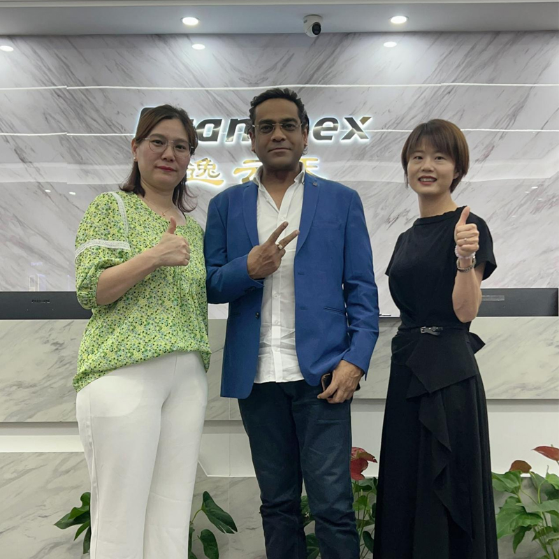 印度客戶(hù)慕名來(lái)訪(fǎng)逸云天，洽談空氣質(zhì)量監(jiān)測(cè)項(xiàng)目合作!